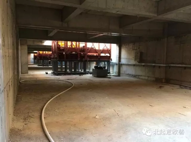 空中造樓機制造現場